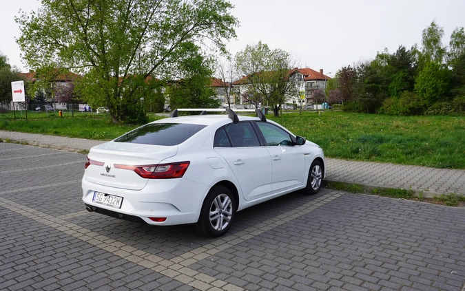 Renault Megane cena 58000 przebieg: 57400, rok produkcji 2019 z Gliwice małe 277